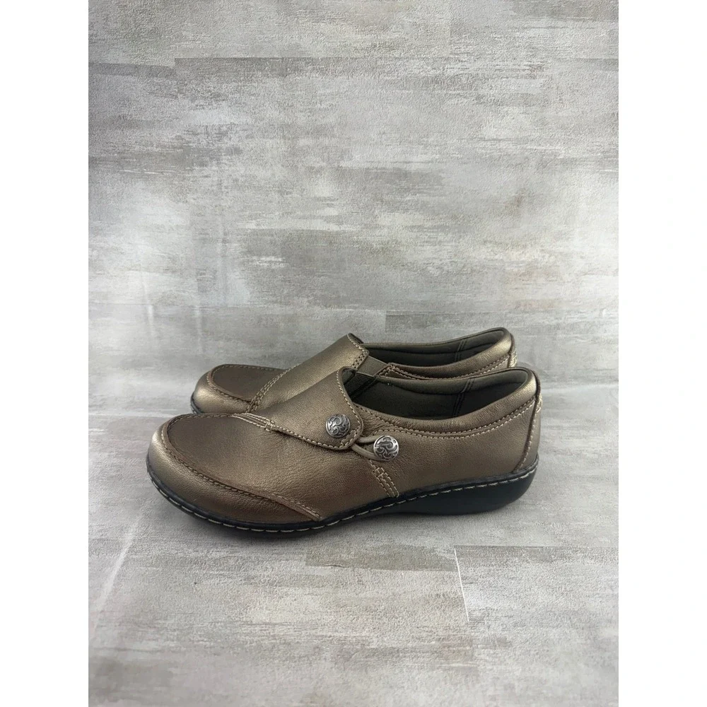 Clarks Collection Metallic Bronze Leather Slip On Loafers Women Sz 7.5M